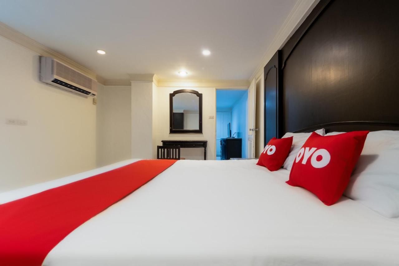 Oyo 1042 Boon'S Residence Bangkok Bagian luar foto