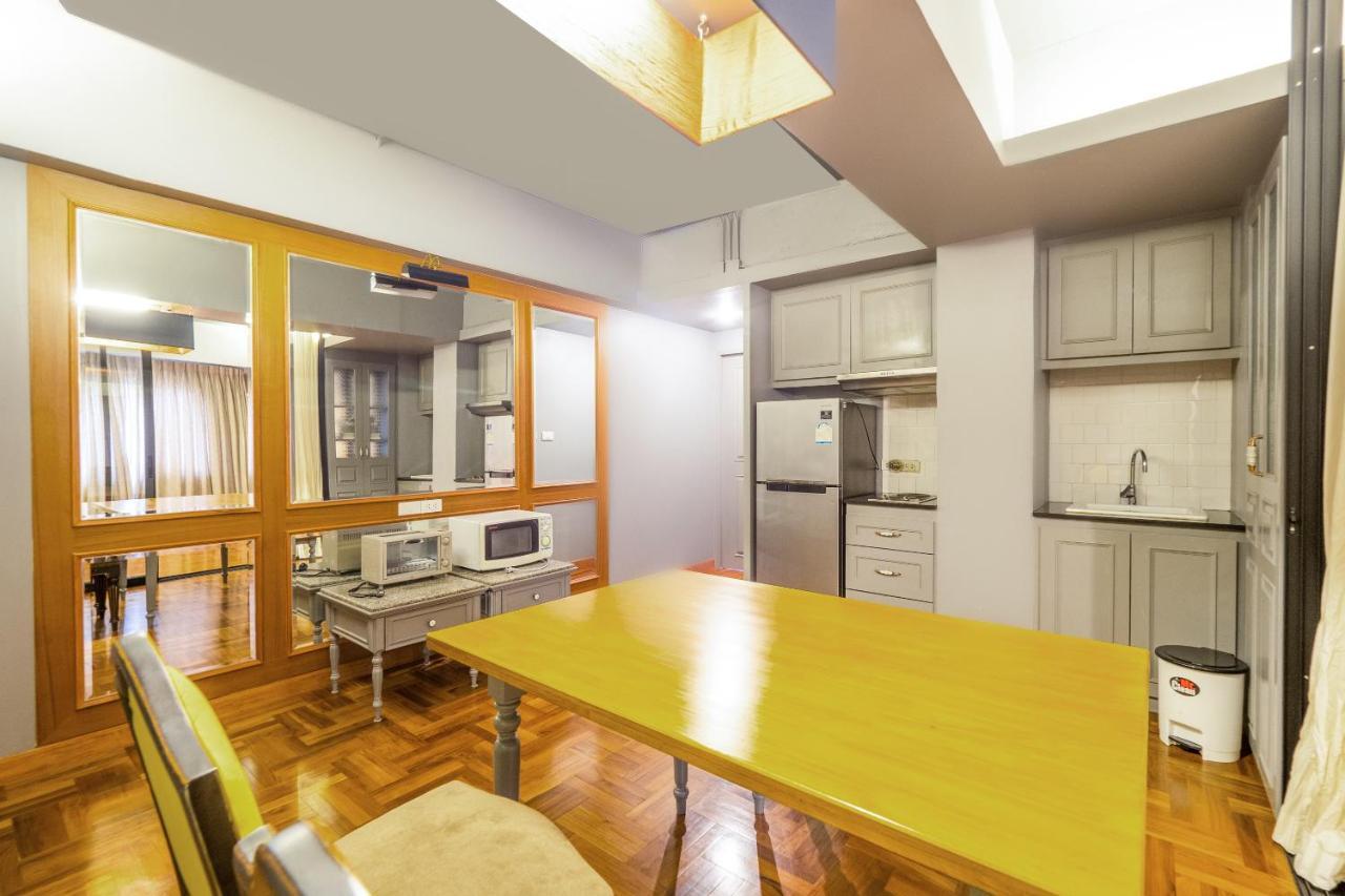 Oyo 1042 Boon'S Residence Bangkok Bagian luar foto