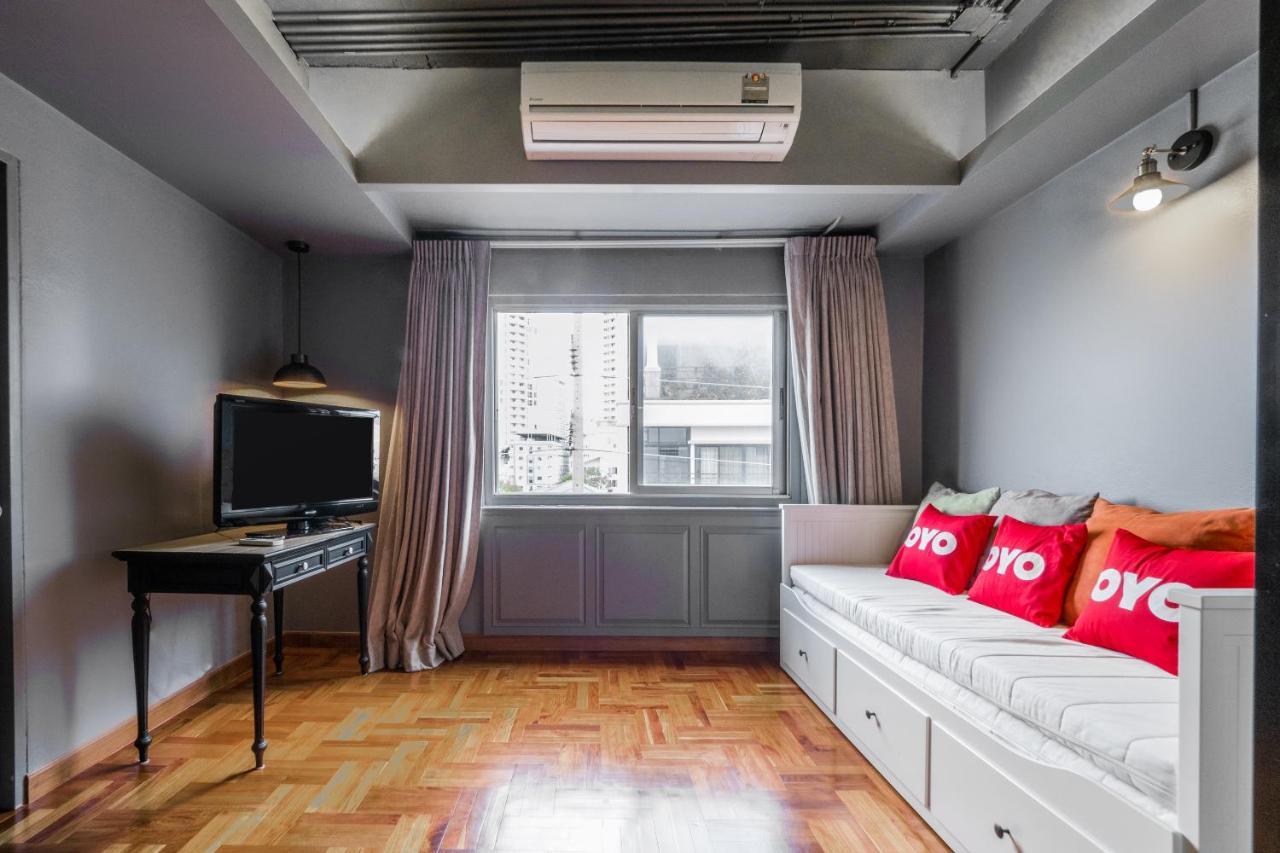 Oyo 1042 Boon'S Residence Bangkok Bagian luar foto